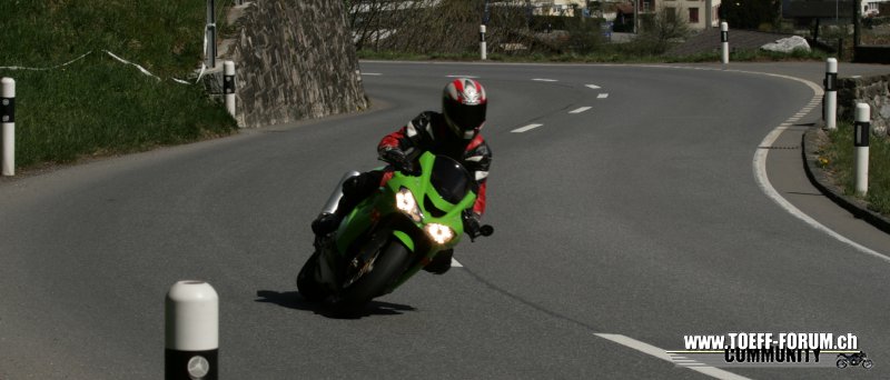 ZX-10R Action Shots